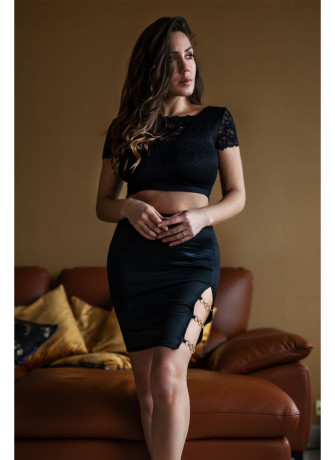 Jupe courte noire Elena fendue sur le côté - LDC08BLK